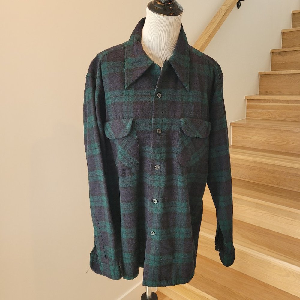 Green & Black Plaid Men's Button-Up Shirt